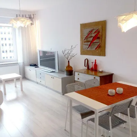 Spacious In Heart Of Oldtown * غدانسك
