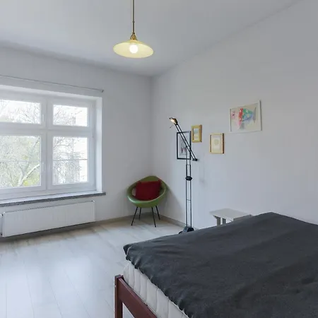 Spacious In Heart Of Oldtown *